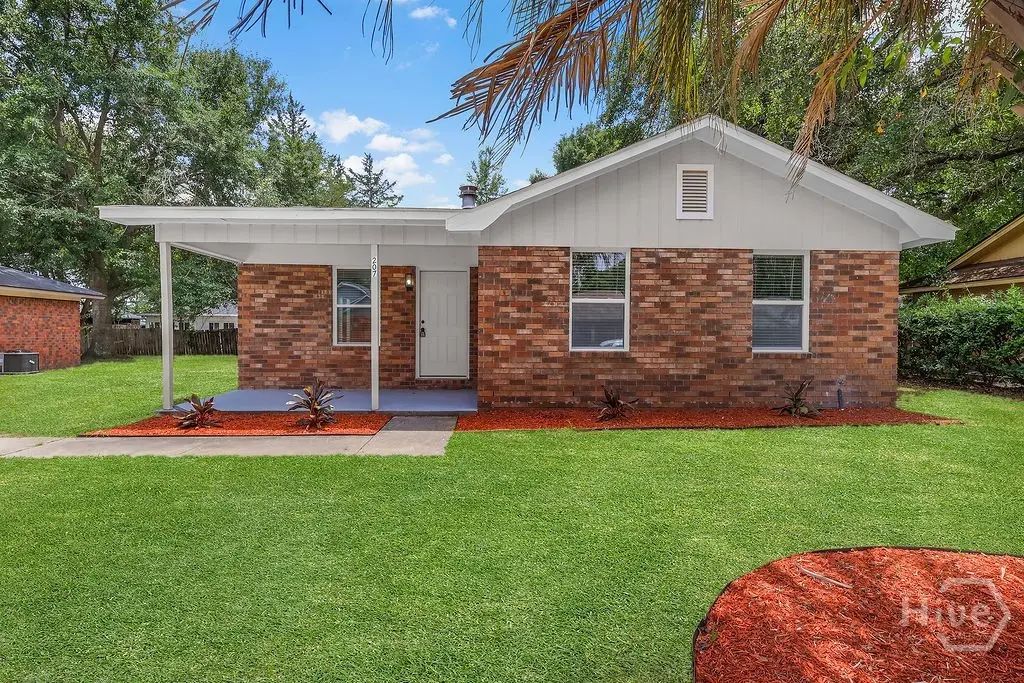 207 Garden Circle, Hinesville