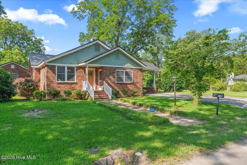 108 Springdale Drive, Washington