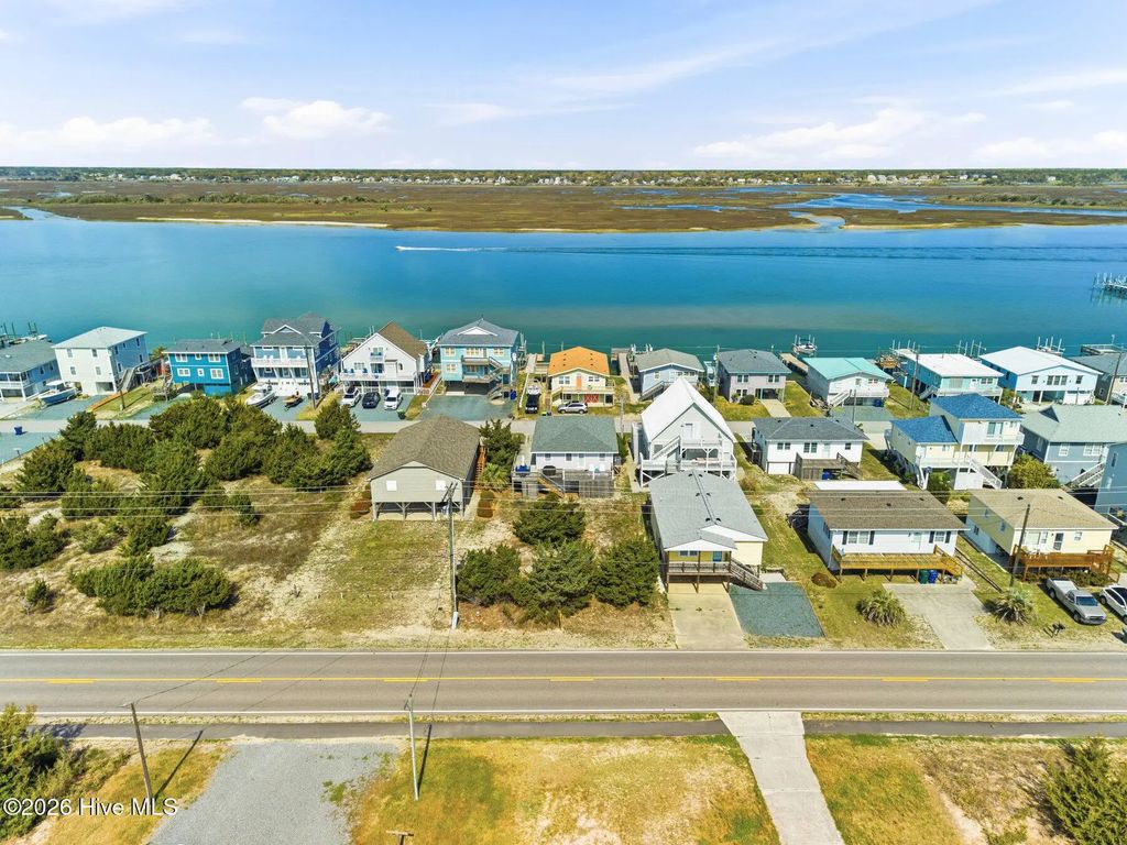 1332 S Anderson Boulevard, Topsail Beach