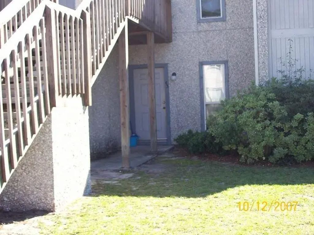 910 Brett Drive 43, Hinesville