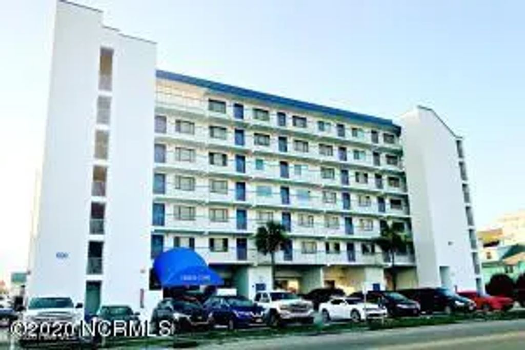 901 N Lake Park Boulevard S Unit 405, Carolina Beach