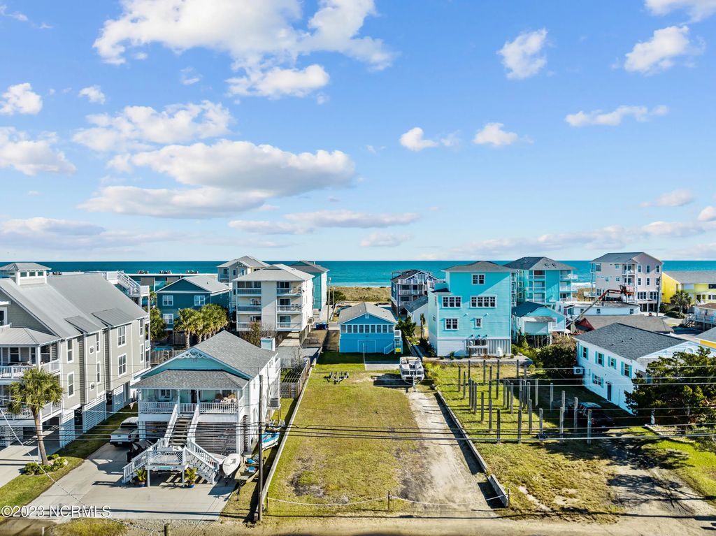 906 Canal Drive, Carolina Beach