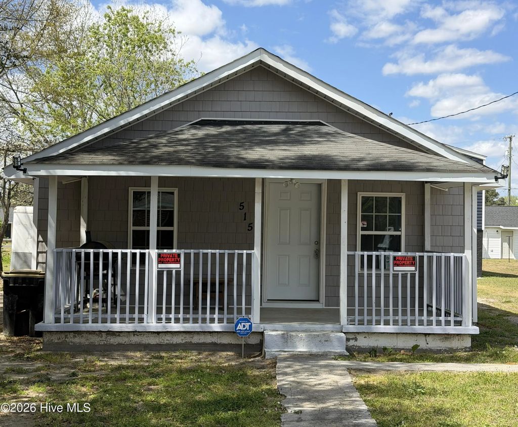 515 Mcinnis Street, Pembroke