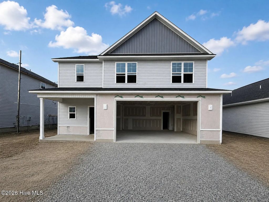 57 W Emily Gardens Drive, Selma