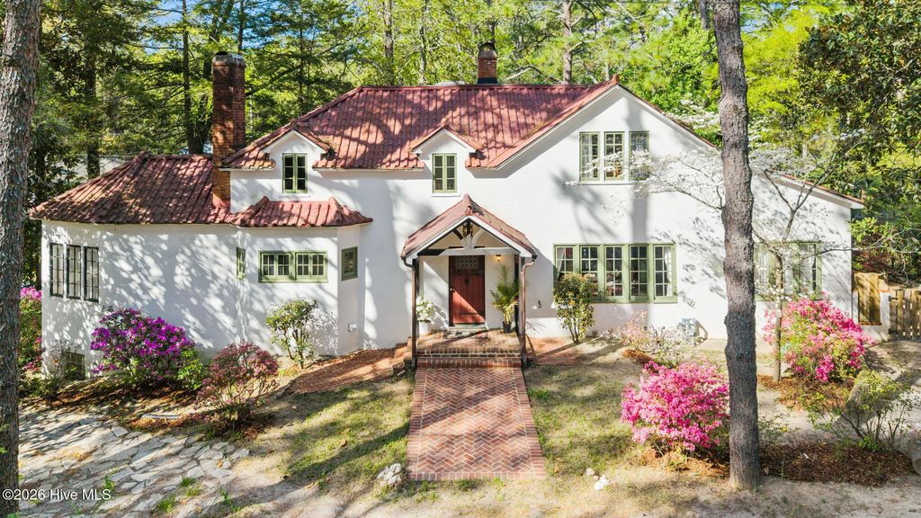 650 E Indiana Avenue, Southern Pines