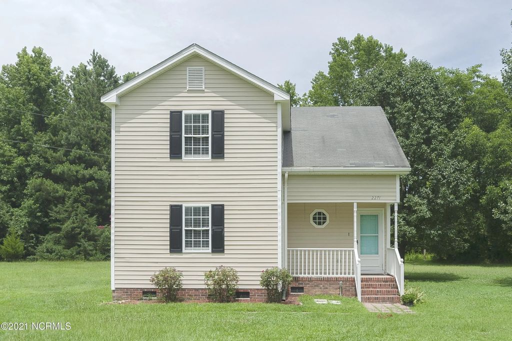 2271 Old Route 22, Kenly
