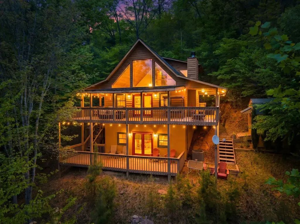 176 New Castle Road, Murphy
