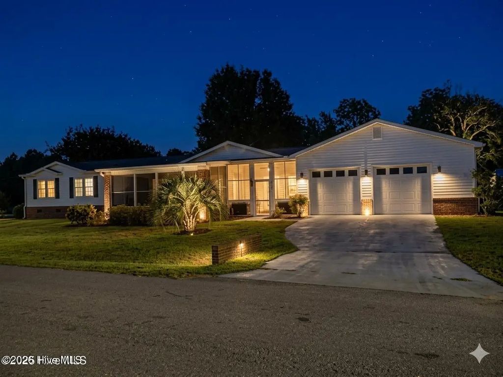 1099 Nautical Lane, Calabash