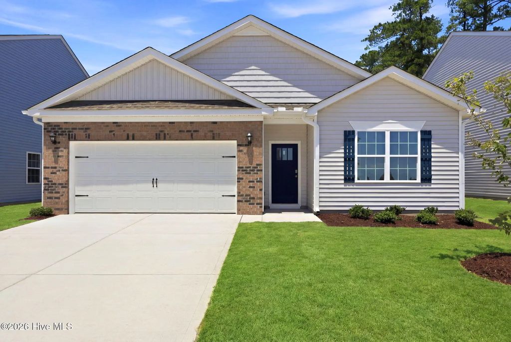1412 Green Ridge Drive, Winterville