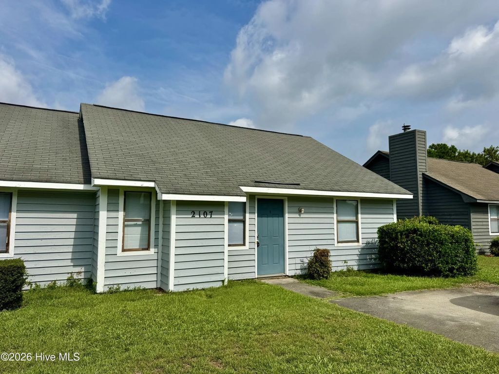 2107 E 3rd Street B, Greenville