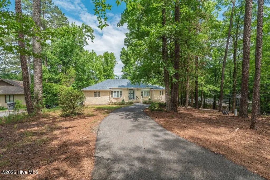 34 Plantation Hills Drive, Columbia