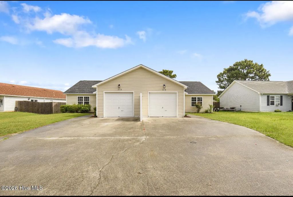 113 Charlton Road, Hubert