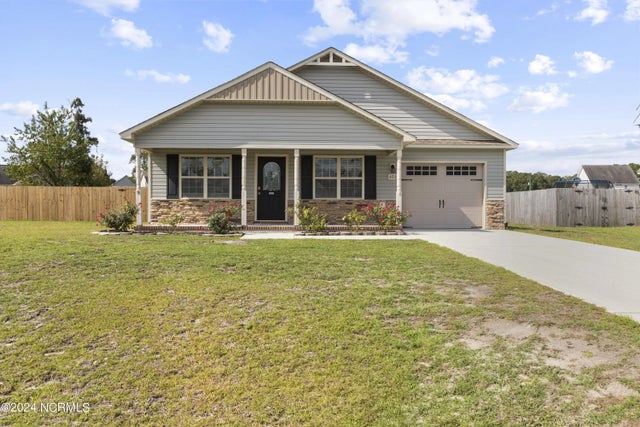 403 Duncan Drive S, Richlands