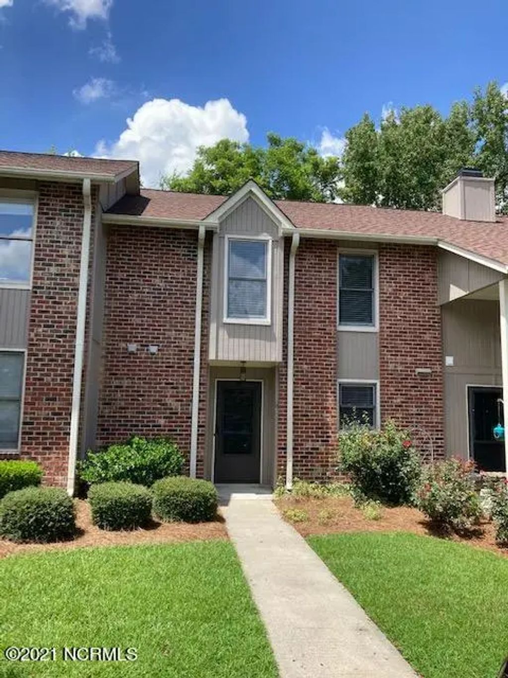 1851 Quail Ridge Road J, Greenville