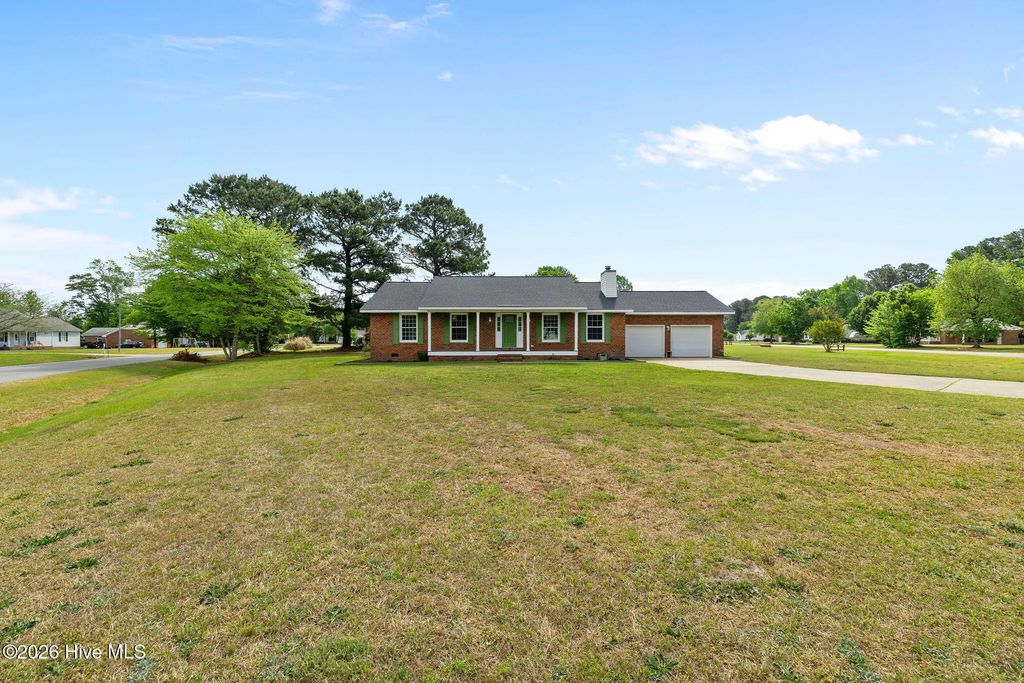 201 Wyatt Drive, Goldsboro