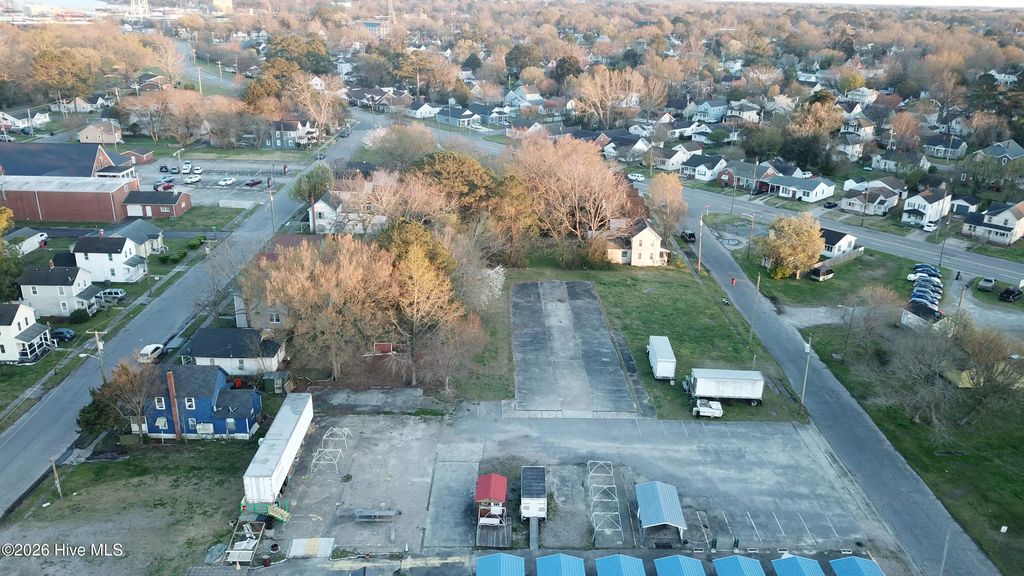 300 N Hughes Boulevard, Elizabeth City