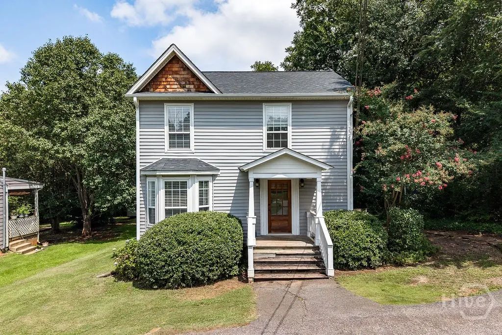 560 Sunset Drive, Athens