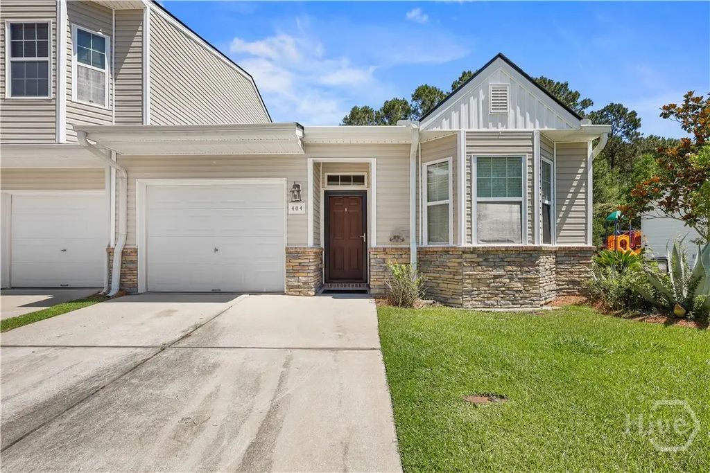 404 Governor Treutlen Circle, Pooler