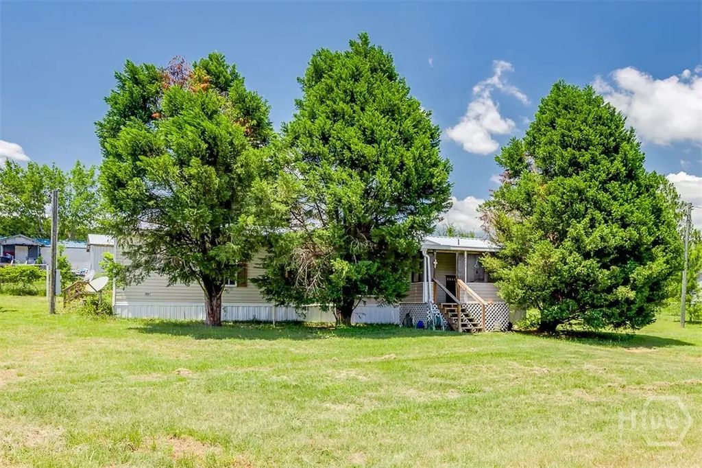6477 Aruba Road, Claxton