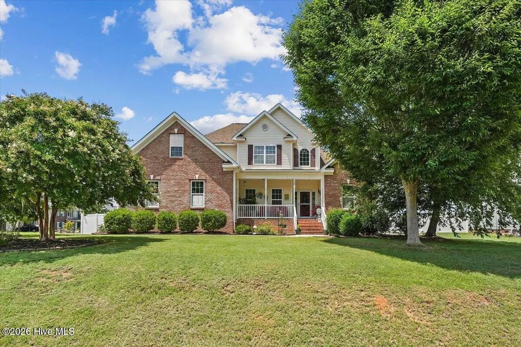 18 Treewood Lane, Clayton