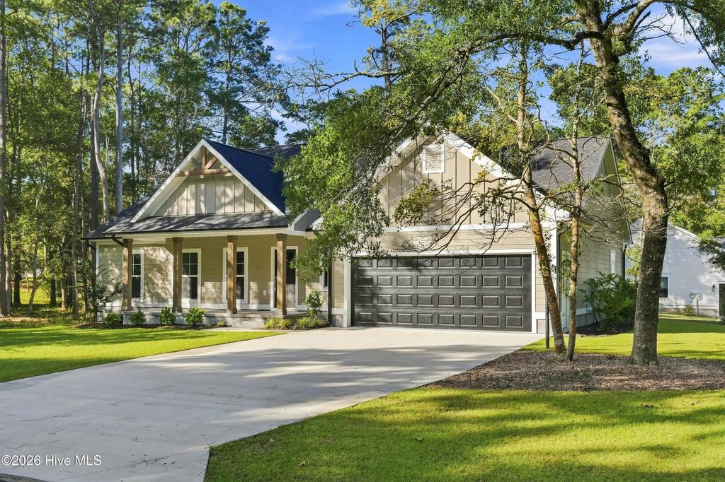 745 Lakeside Drive Se 46, Bolivia