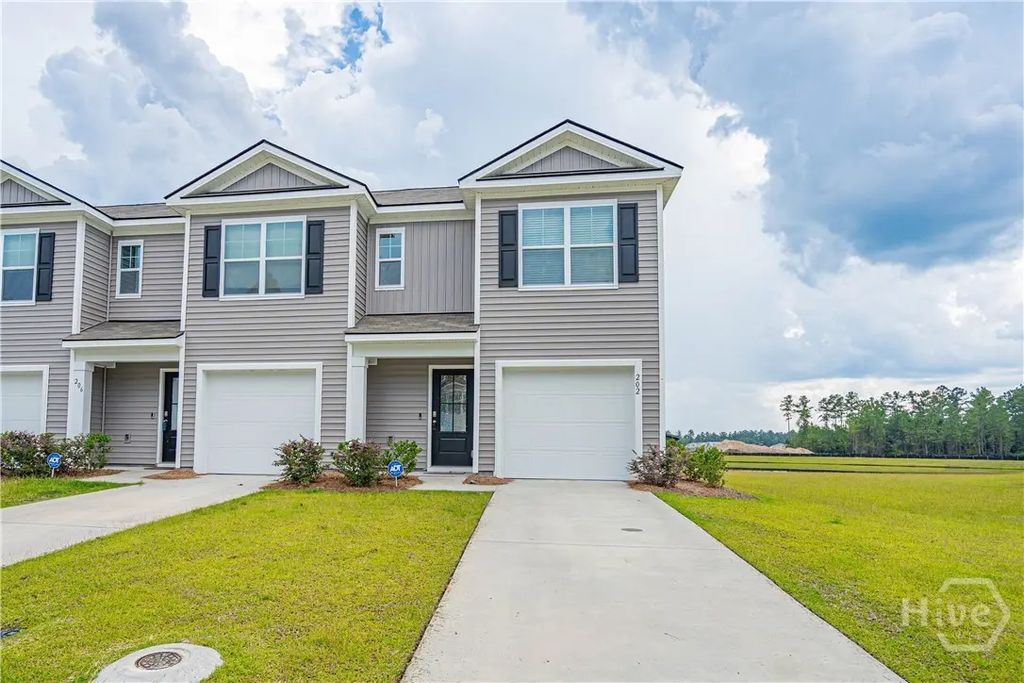 202 Coneflower Road, Bloomingdale