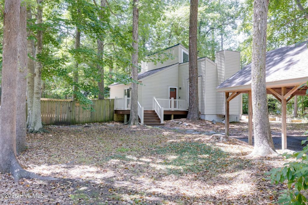 105 Tanglewood Drive, Greenville