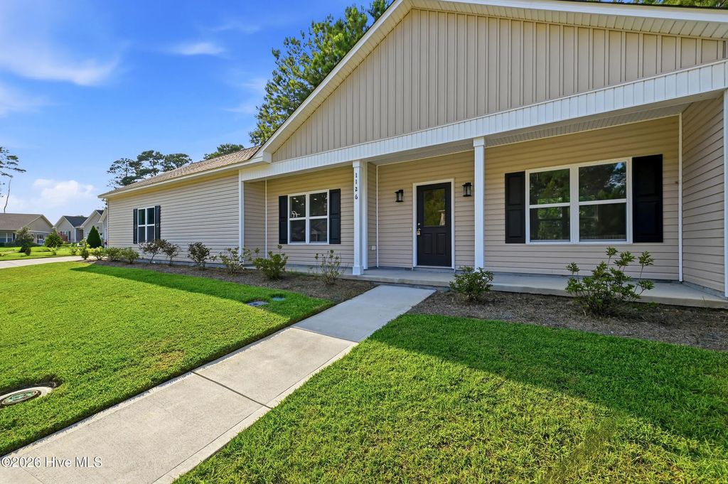1126 Jordan Lake Court, Leland