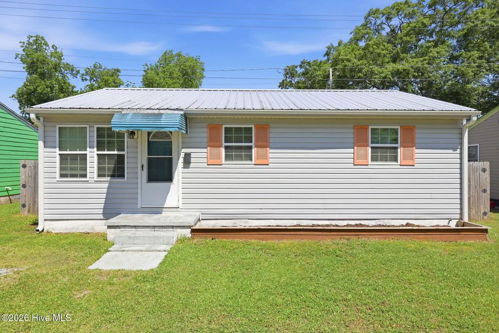 518 Ruth Avenue, New Bern