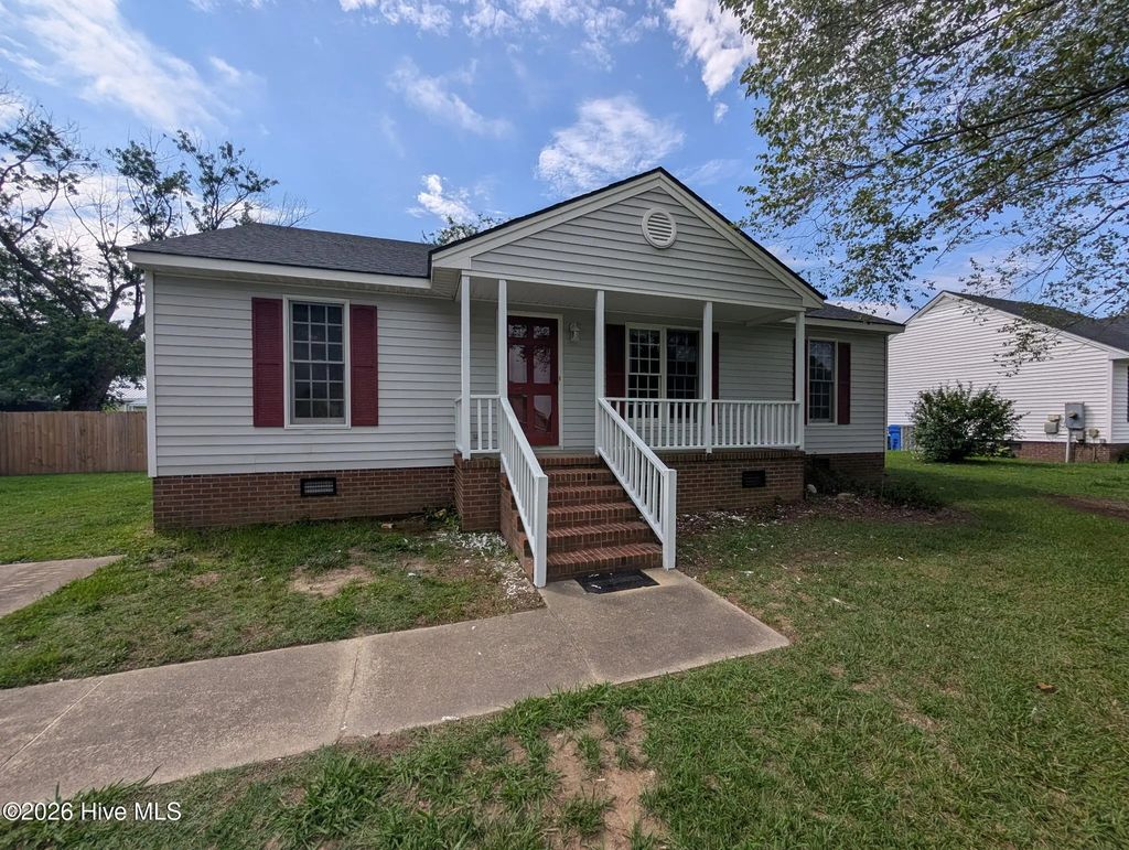 2302 Fitch Drive E, Wilson