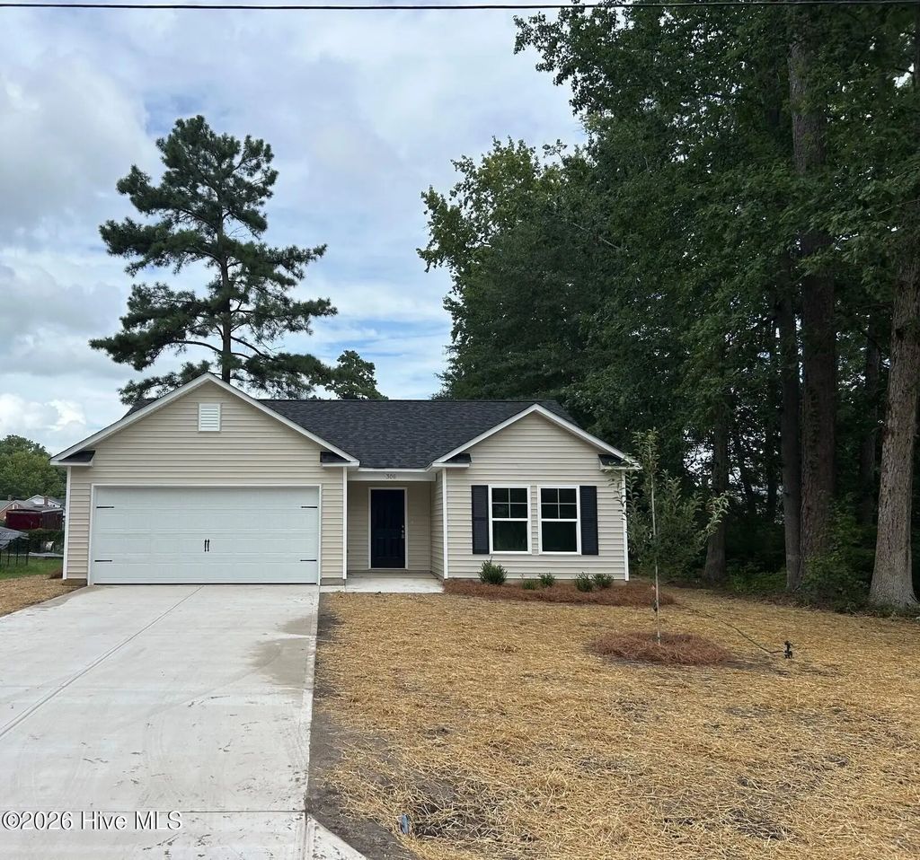306 W Sater Street, Pinetops