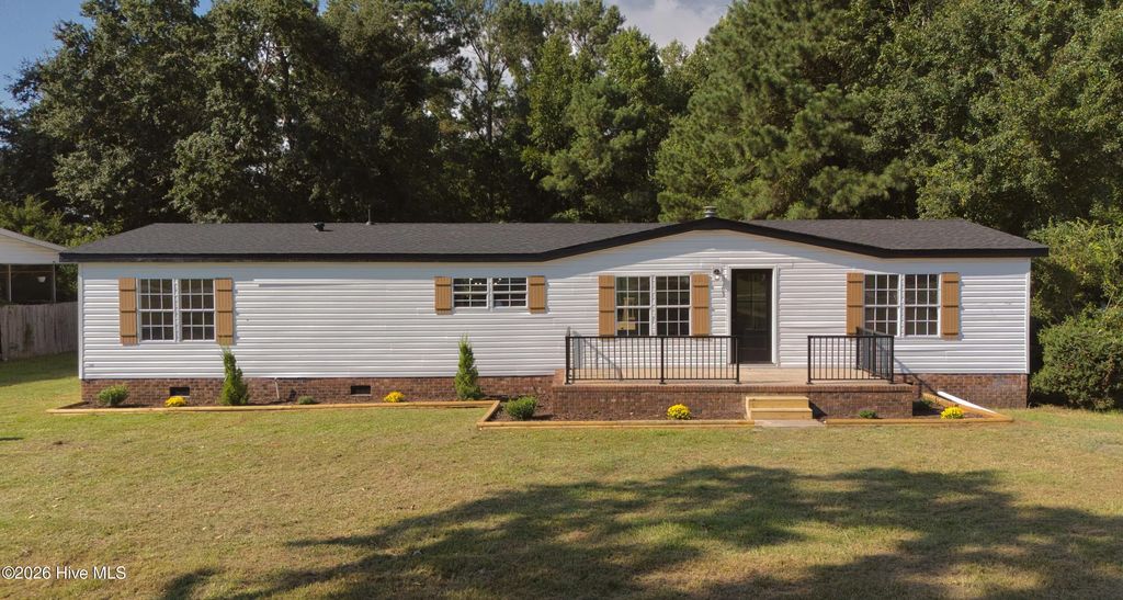 3163 Mobleys Bridge Road, Grimesland