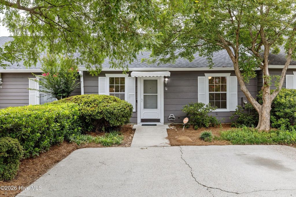 74 Montebello Lane, Richmond