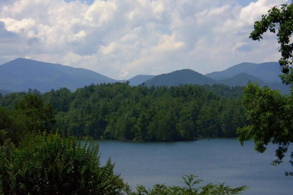 00 Lakeside Trail, Lake Santeetlah