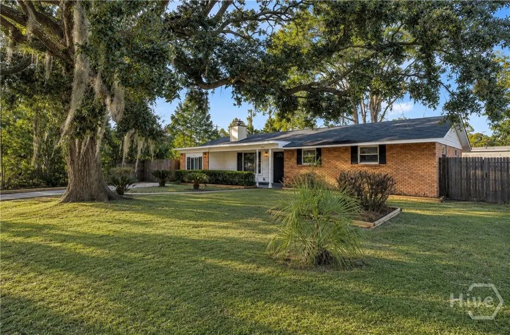 406 Briarcliff Circle, Savannah