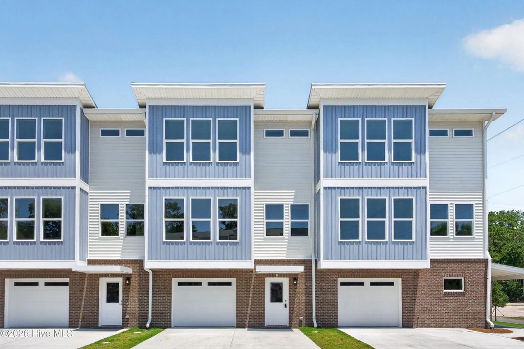 326 Forest Park Road B, Wilmington