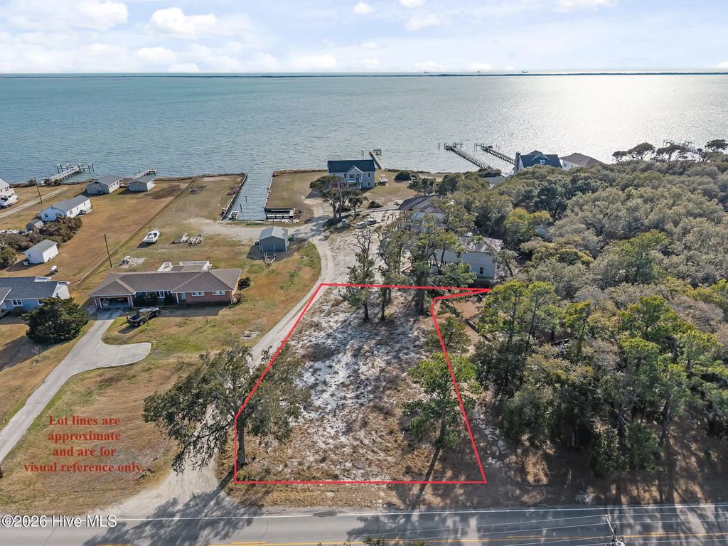 506 Island Road, Harkers Island