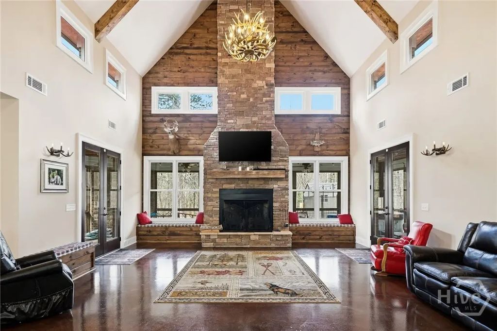 864 Blackberry Trail, Ball Ground