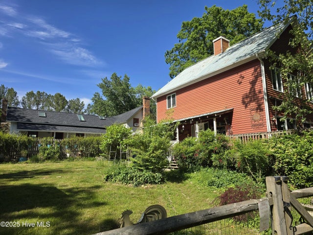 915 Phils Creek Road, Chapel Hill