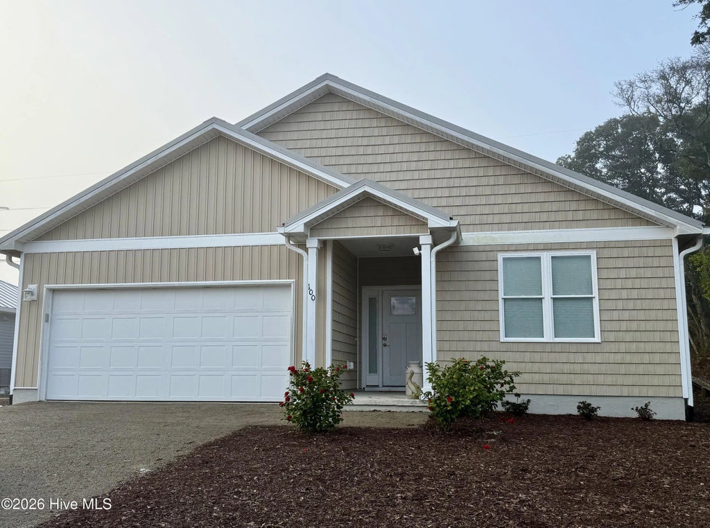 100 Evergreen Lane, Pine Knoll Shores