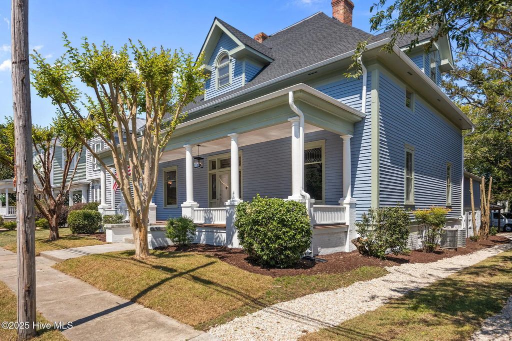 620 W 2nd Street, Washington