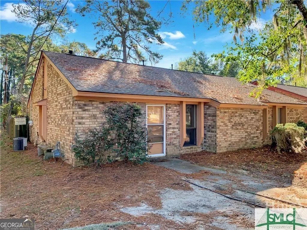 422 Edgewater Road Road, Savannah