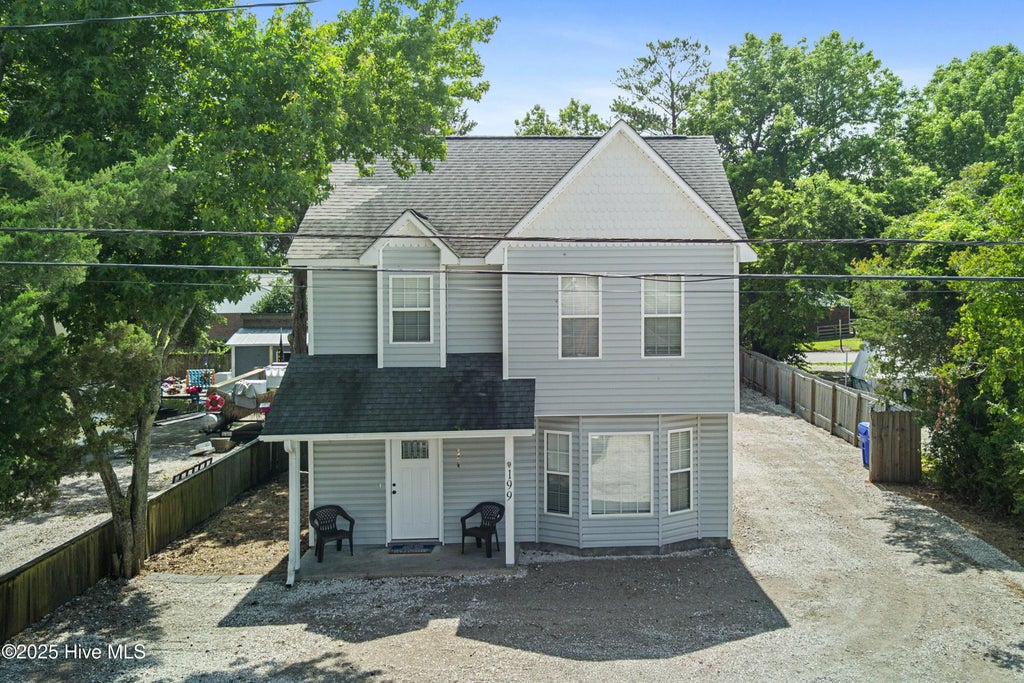 199 Highway 101, Beaufort