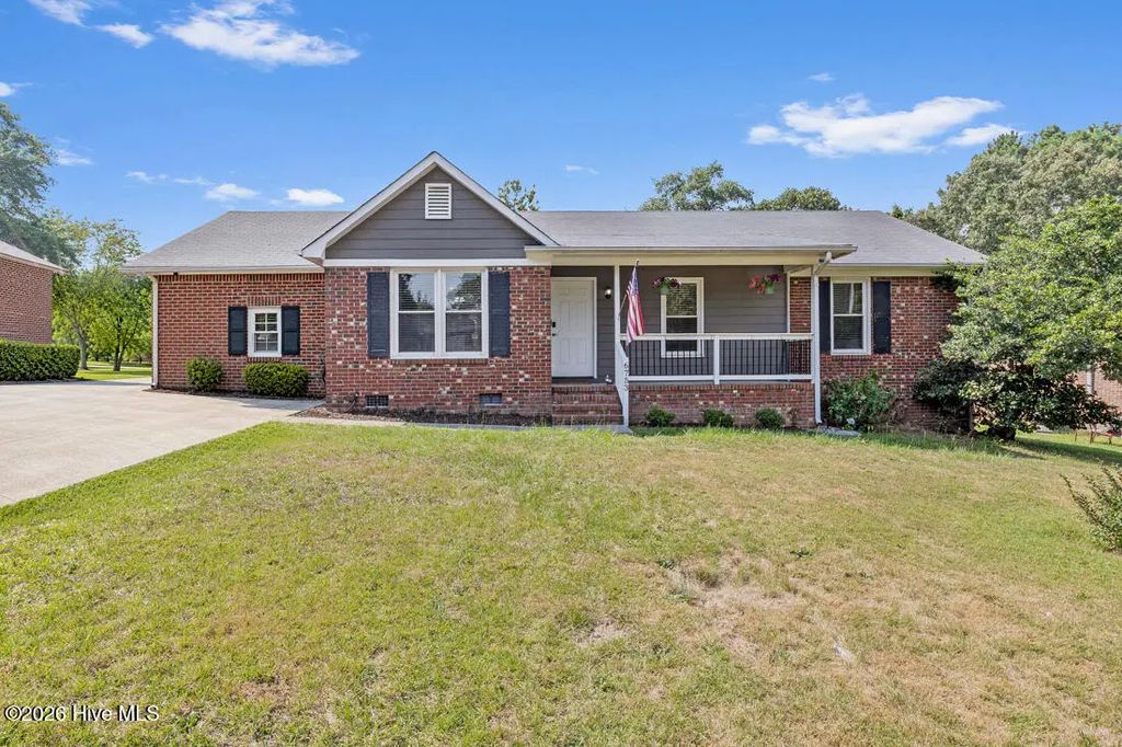 6753 Arnish Court, Fayetteville