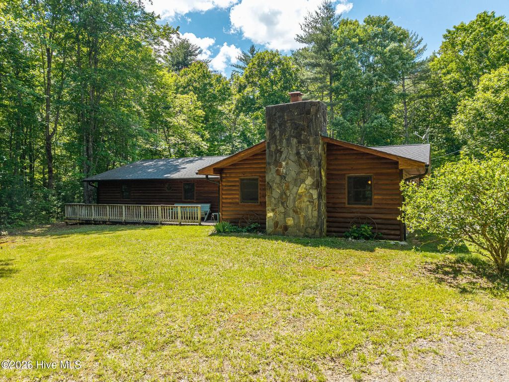 562 Sunny Lane, Marble