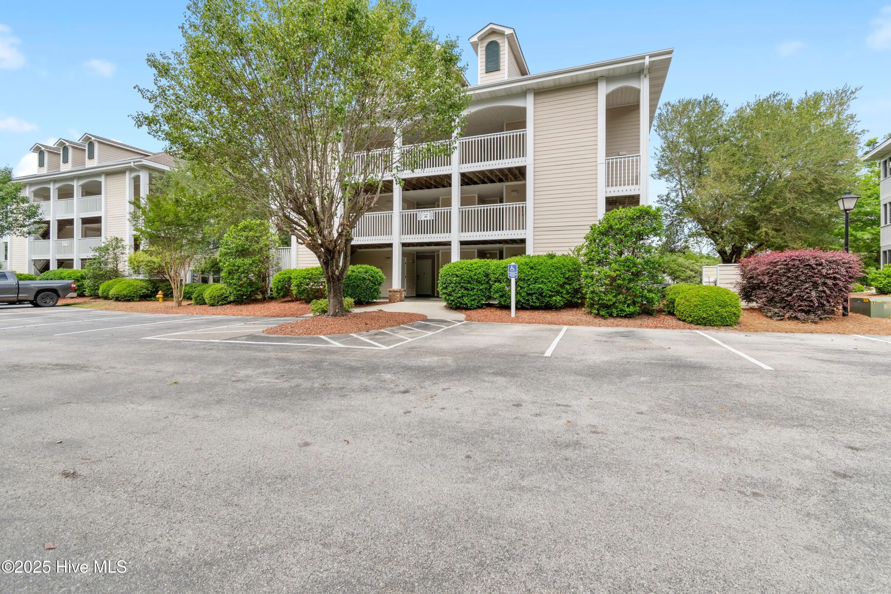 3350 Club Villas Drive # 1003, Southport