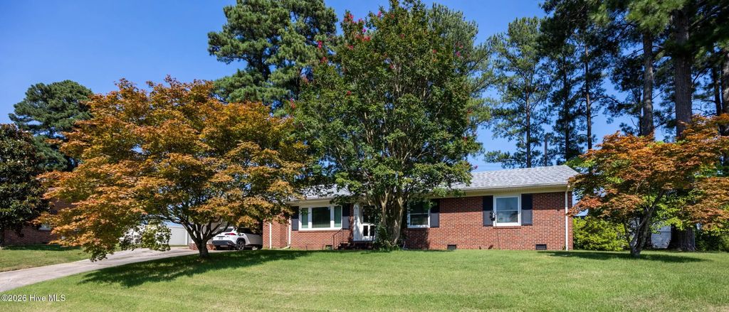 104 Stark Circle N, Wilson