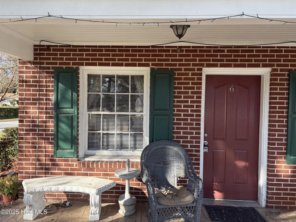 1914 Trent Boulevard 6, New Bern