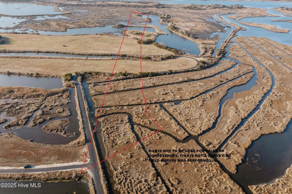 27 Hunter Heath Drive, North Topsail Beach