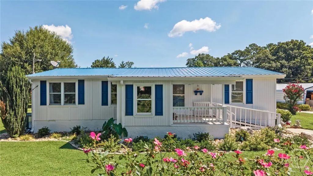 25 Whippoorwill Lane, Winterville